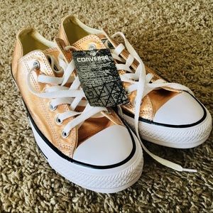 NWT Metallic Sunset Glow Converse Chuck Taylors